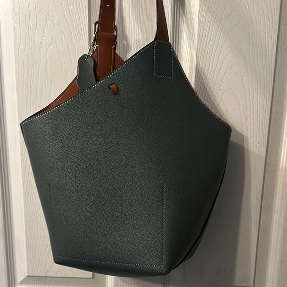 MDBM Madison De Beaute Marseilles CHOLET Bucket Leather Purse in Celeste - Picture 3 of 7